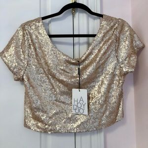BNWT HADOYUO Gold Sequin Cropped Tee XXL